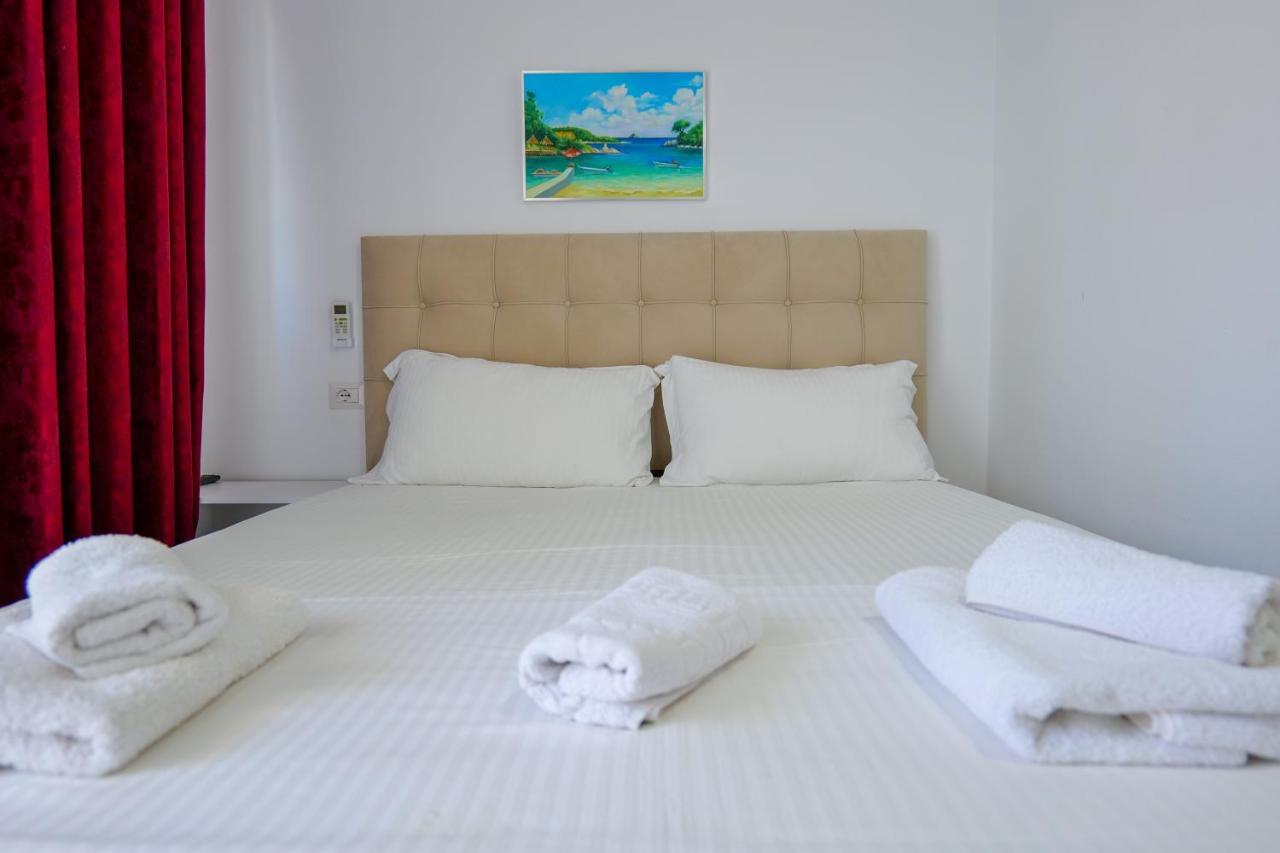 Guest House Gerard Ksamil Ngoại thất bức ảnh