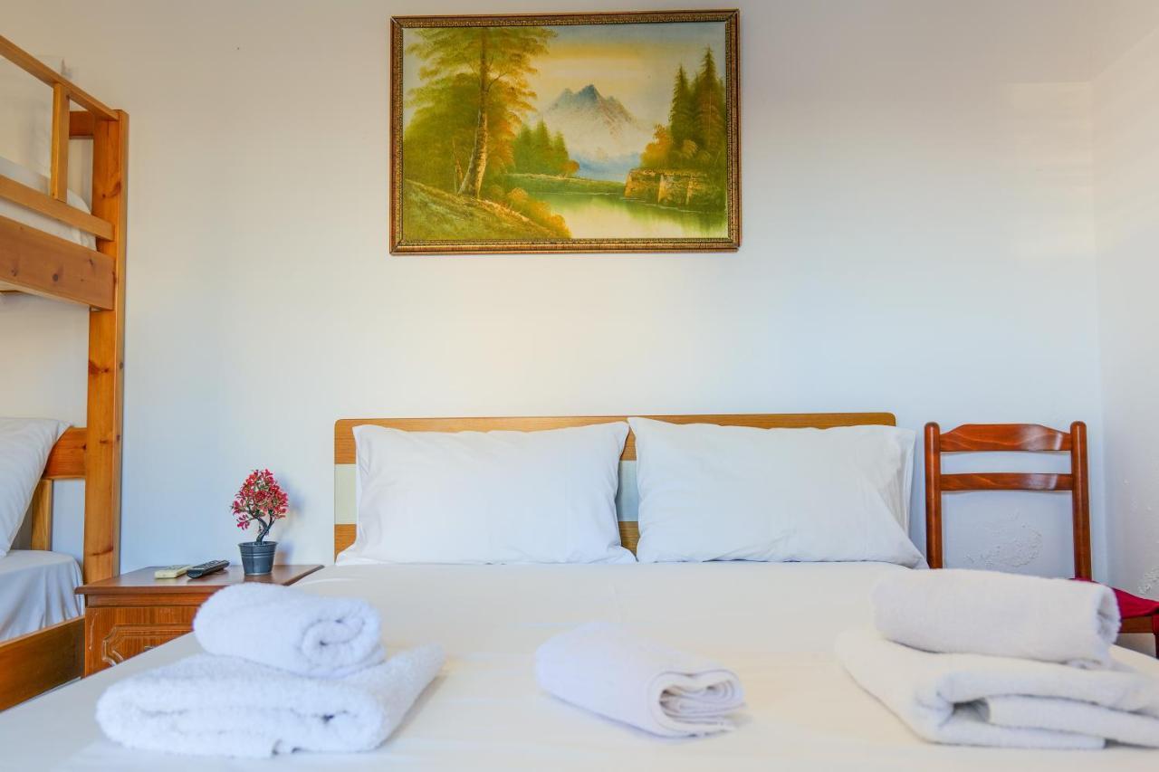 Guest House Gerard Ksamil Ngoại thất bức ảnh