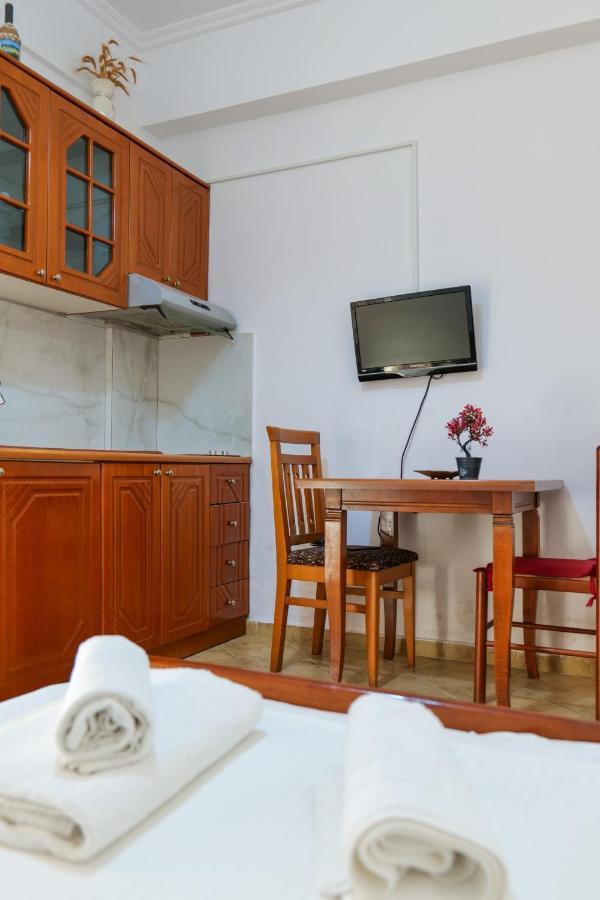 Guest House Gerard Ksamil Ngoại thất bức ảnh