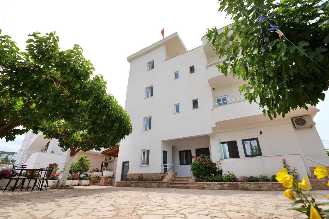 Guest House Gerard Ksamil Ngoại thất bức ảnh